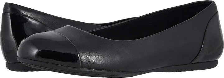 SoftWalk Sonoma Cap Toe Women's Flat Shoes Black Soft Napa/Patent : 7 N (AA), Leather