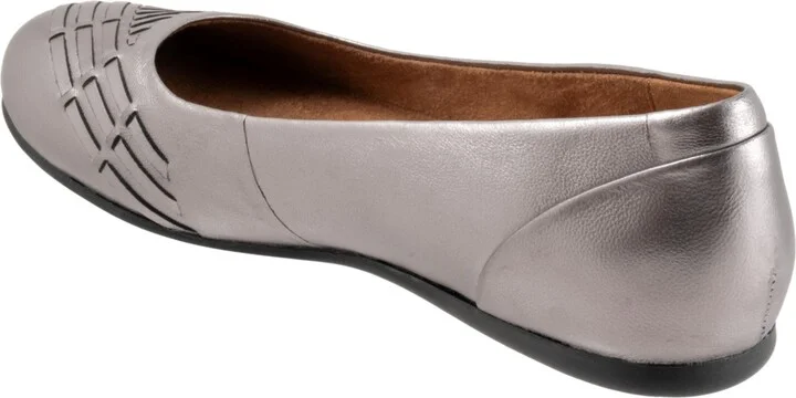 Softwalk Sonoma Weave Flat - Image 9