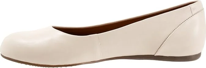 SoftWalk Sonoma Women's Shoes Off-White : 10.5 N (AA), Leather - Image 6