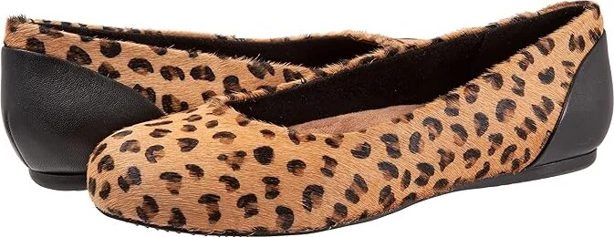 SoftWalk Sonoma Women's Shoes Tan Cheetah : 6 WW (EE), Leather