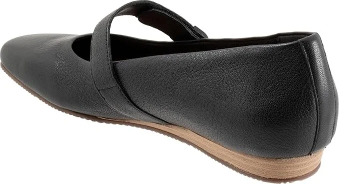 SoftWalk Valdivia Women's Flat Shoes Black : 12 M (B), Leather/Polyester/Rubber - Image 4