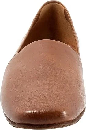 SoftWalk Vale Women's Flat Shoes Luggage : 6.5 W (D), Leather - Image 5
