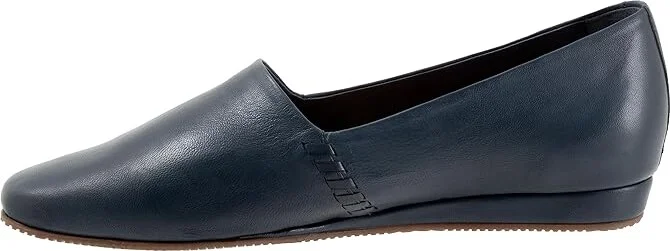 SoftWalk Vale Women's Flat Shoes Navy : 9.5 W (D), Leather - Image 6