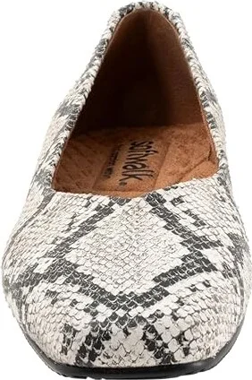 SoftWalk Vellore Women's Shoes Blake White Snake : 7.5 M (B), Nappa - Image 4