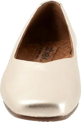 SoftWalk Vellore Women's Shoes Champagn Met : 9.5 M (B), Nappa - Image 4