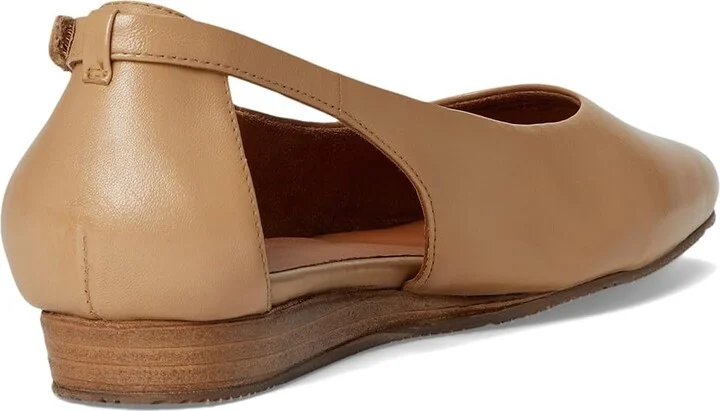 SoftWalk Venice Women's Flat Shoes Beige : 8 M (B), Leather - Image 4