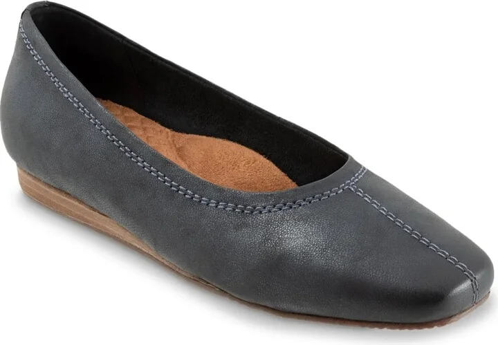 Softwalk Vera Cruz Ballet Flat