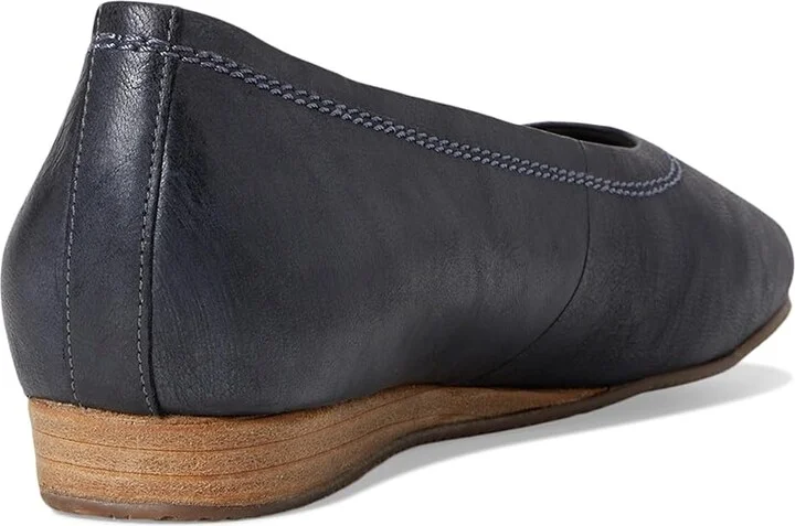 SoftWalk Vera Cruz Women's Flat Shoes Black Pearl : 8.5 N (A), Leather - Image 4