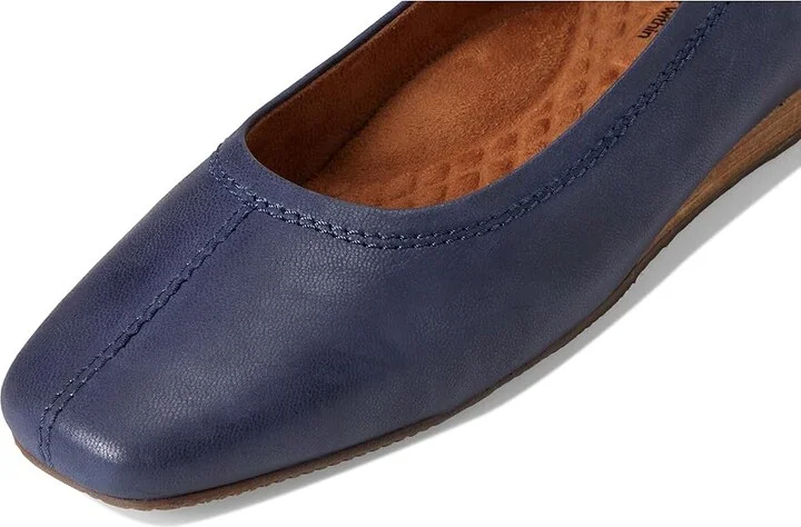 SoftWalk Vera Cruz Women's Flat Shoes Navy Pearl : 8.5 N (A), Leather - Image 7