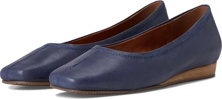 Navy Pearl