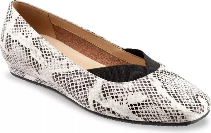 Black/White Snake Print