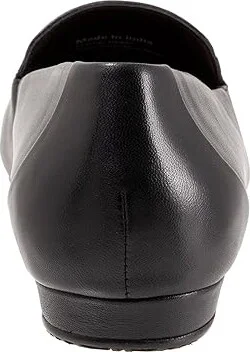 SoftWalk Vista Women's Flat Shoes Black : 8.5 M (B), Nubuck - Image 4