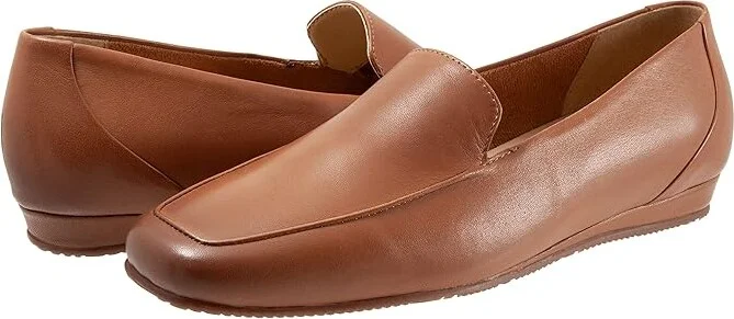 SoftWalk Vista Women's Flat Shoes Luggage : 12 M (B), Nubuck