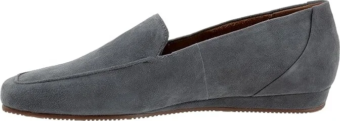 SoftWalk Vista Women's Flat Shoes Smoke Suede : 10 W (D), Nubuck - Image 6