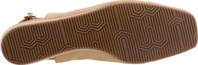SoftWalk Vittoria Women's Flat Shoes Nude : 8 N (AA), Leather - Image 3