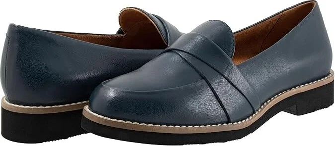 SoftWalk Walsh Women's Flat Shoes Navy : 9 N (AA)