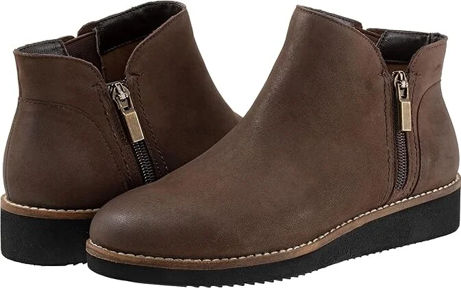 SoftWalk Wesley Women's Boots Dark Brown Nubuck : 9 W (D), Leather