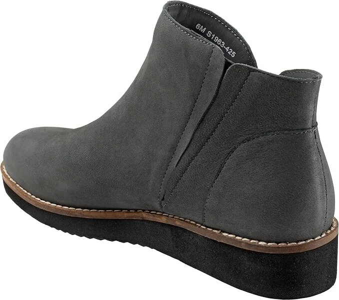 SoftWalk Wesley Women's Boots Smoke Nubuck : 6 W (D), Leather - Image 4