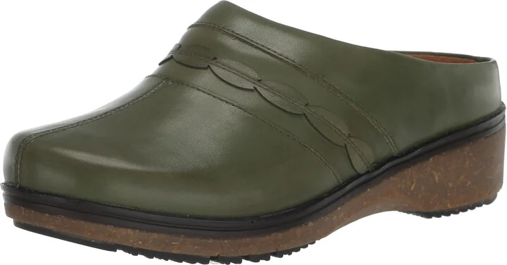 SoftWalk Women's Amber 3.0 Ballet Flat