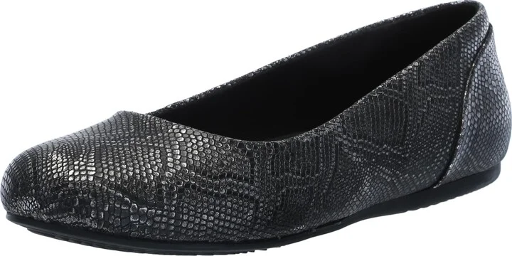 SoftWalk Women's Ballet Flat