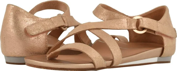 SoftWalk Women's Chelsea Platform