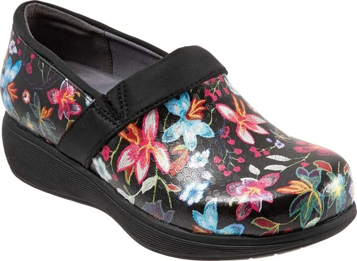 SoftWalk Women's Clog