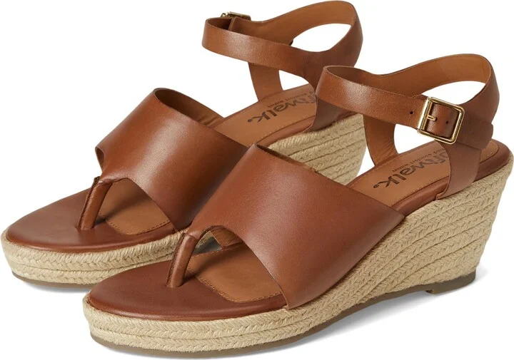 SoftWalk Women's Hilo Sandal