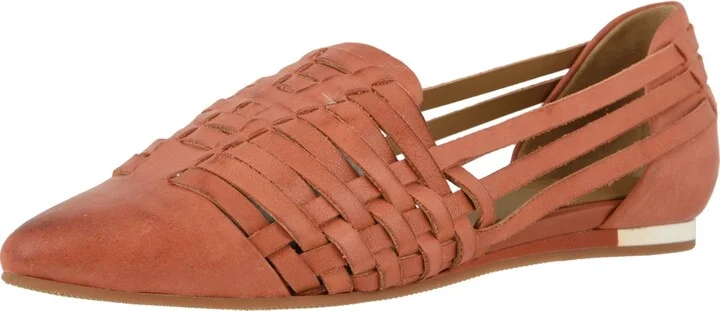 SoftWalk Women's Lola Ballet Flat