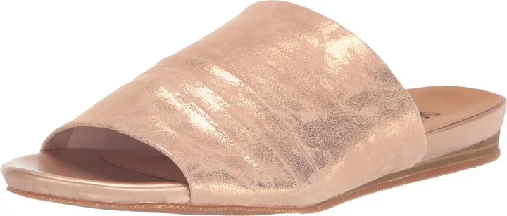 SoftWalk Women's Sandal Ballet Flat
