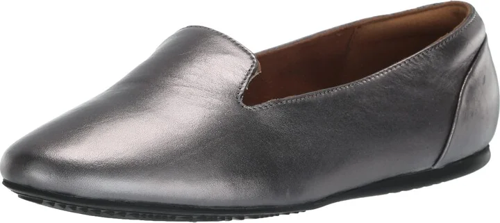 SoftWalk Women's Shelby Ballet Flat