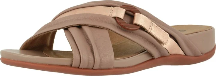 SoftWalk Women's Taza Slipper