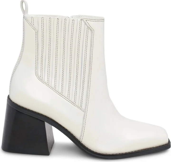 Sojetta Bootie In Creamy White
