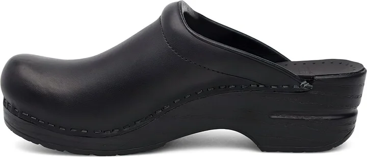 'Sonja' Oiled Leather Clog - Image 11