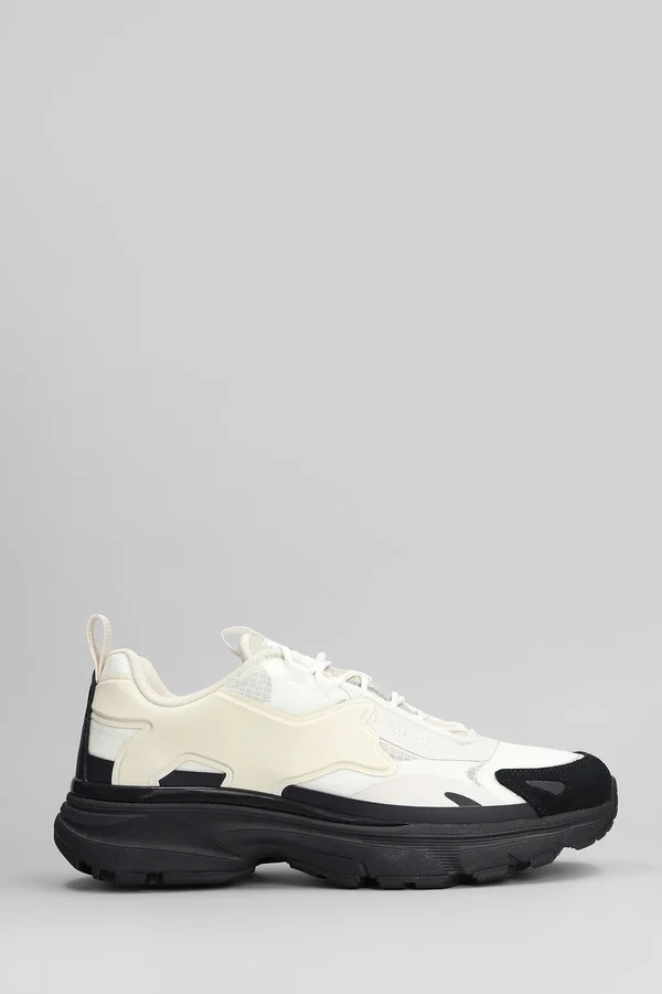 Sora Runners Sneakers In Beige Polyester