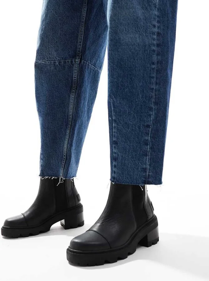 Sorel Joan Now heeled leather chelsea boots in black - Image 3