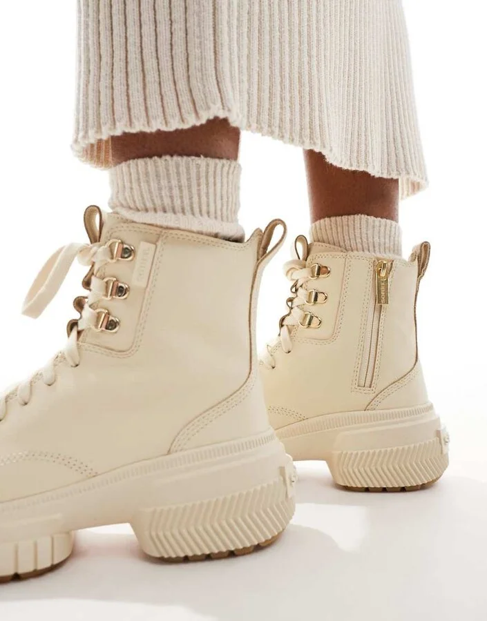 Sorel ONA AVE WP waterproof lace up leather boots in honey white and sea salt - Image 4