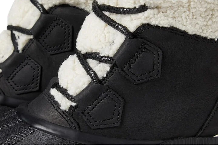 SOREL Out N Abouttm IV Chillz Waterproof Women's Snow Shoes Black/Chalk : 6 B - Medium, Leather - Image 5