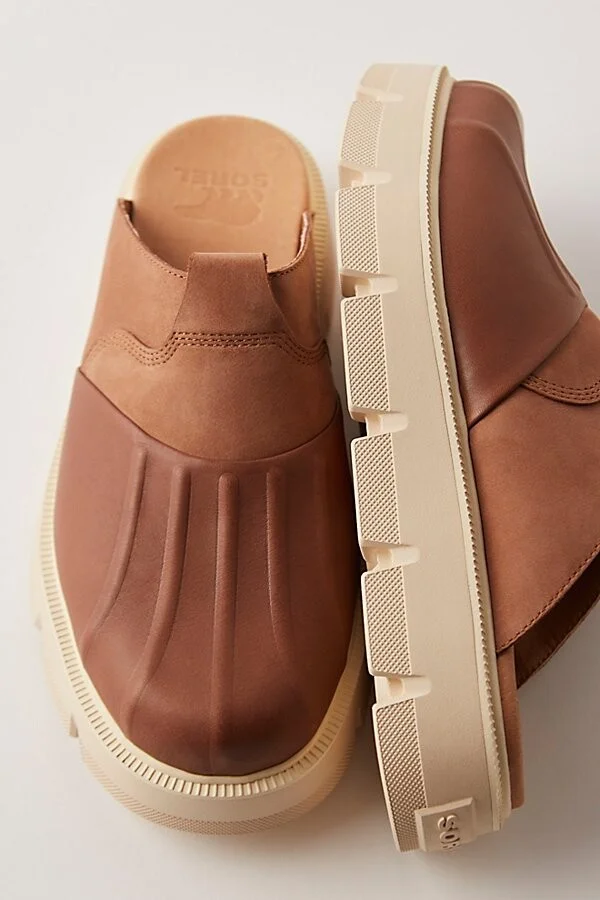 Velvet Tan/bleached Cera