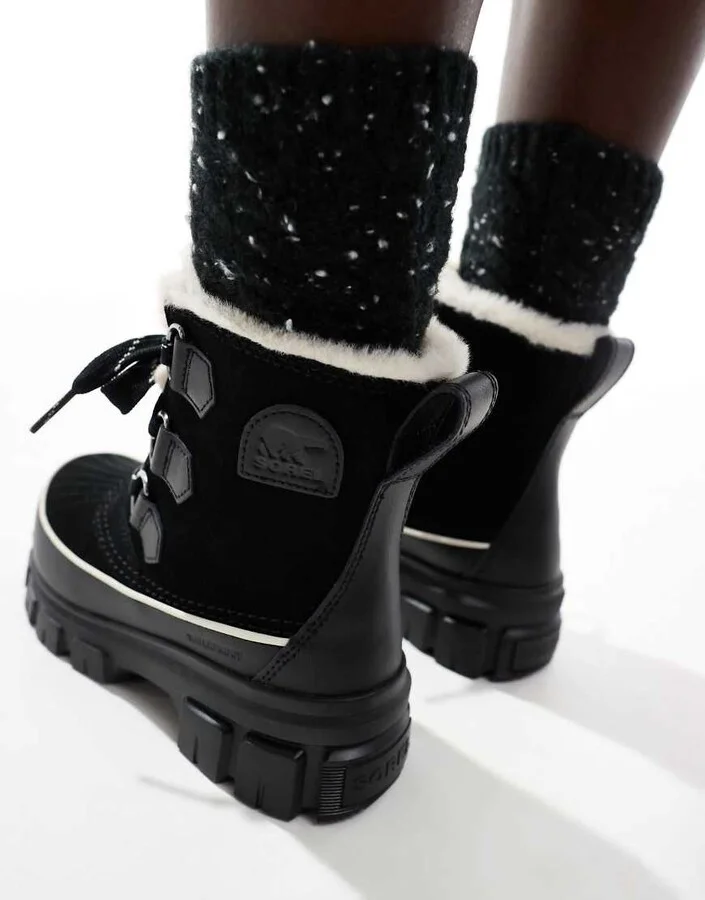 Sorel Tivoli V WP waterproof boots in black and fawn - Image 4