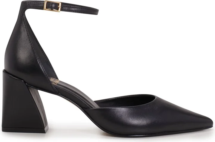Sorenn Sandal