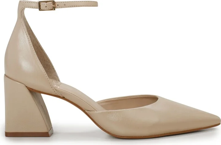 Sorenn Sandal