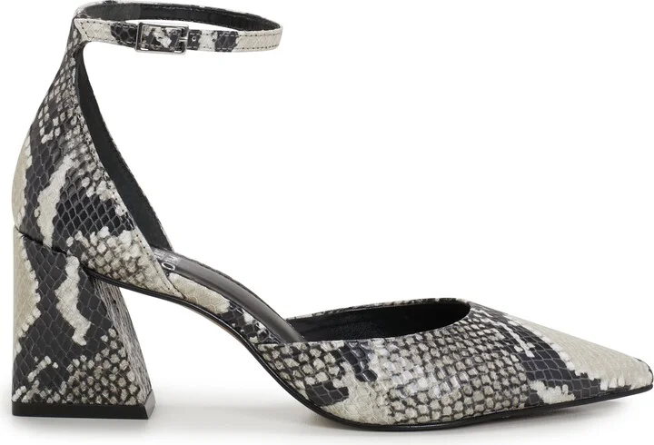 Sorenn Sandal