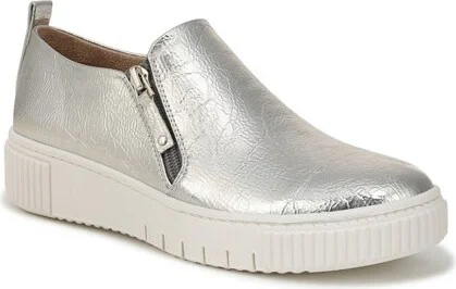 silver sand