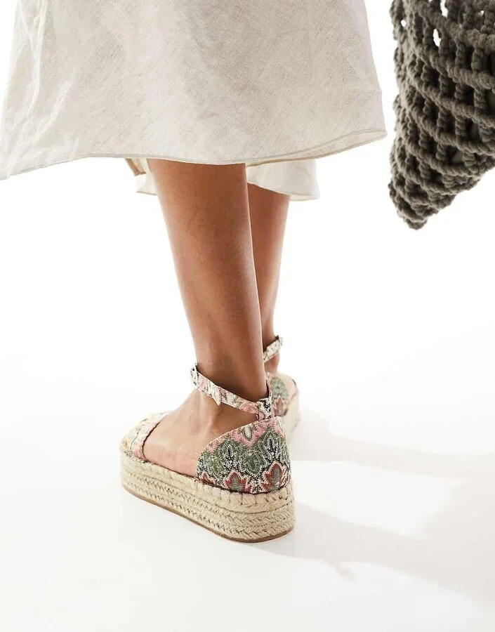 South Beach crochet flatform espadrille in Natural - Image 2