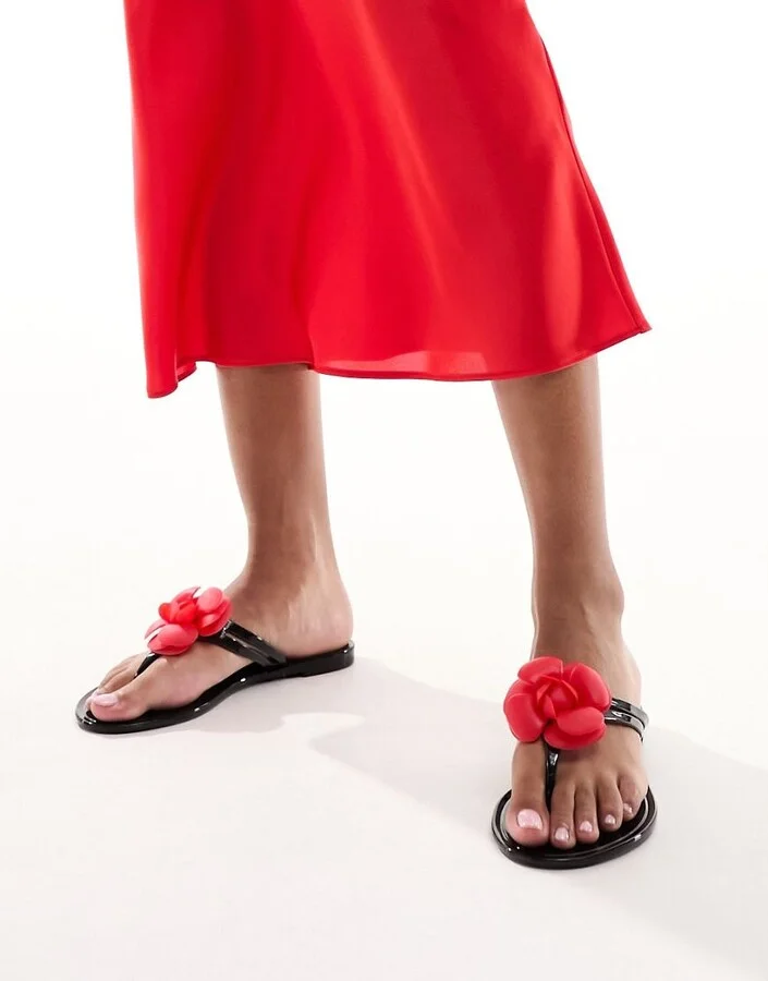 South Beach flower flip flops in black with red rose - Image 4