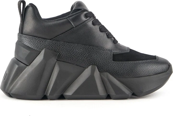 Space Kick Max Platform Sneaker