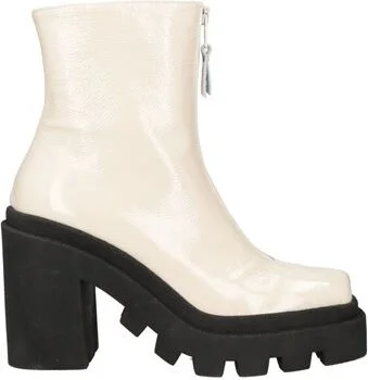 Spaziomoda Woman Ankle boots