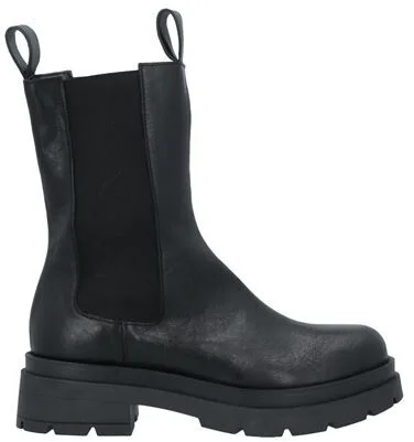 Spaziomoda Woman Ankle boots