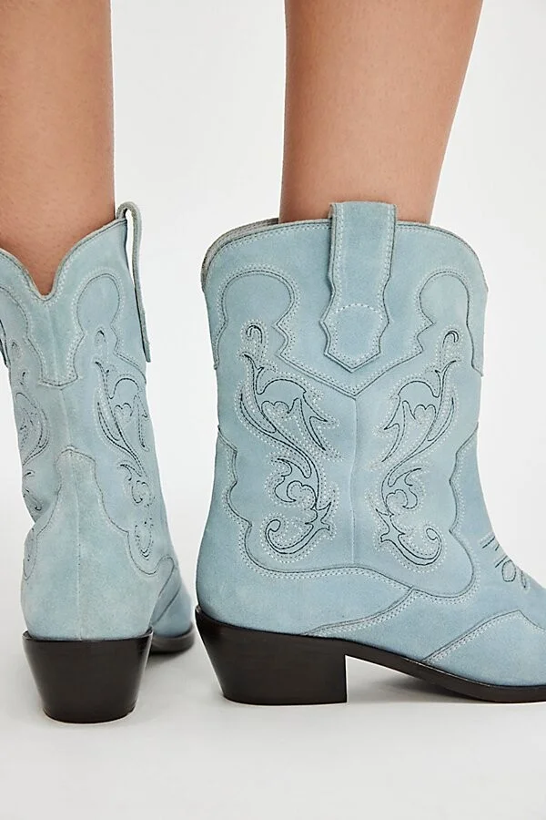 Spell Stolen Heart Boots - Image 2