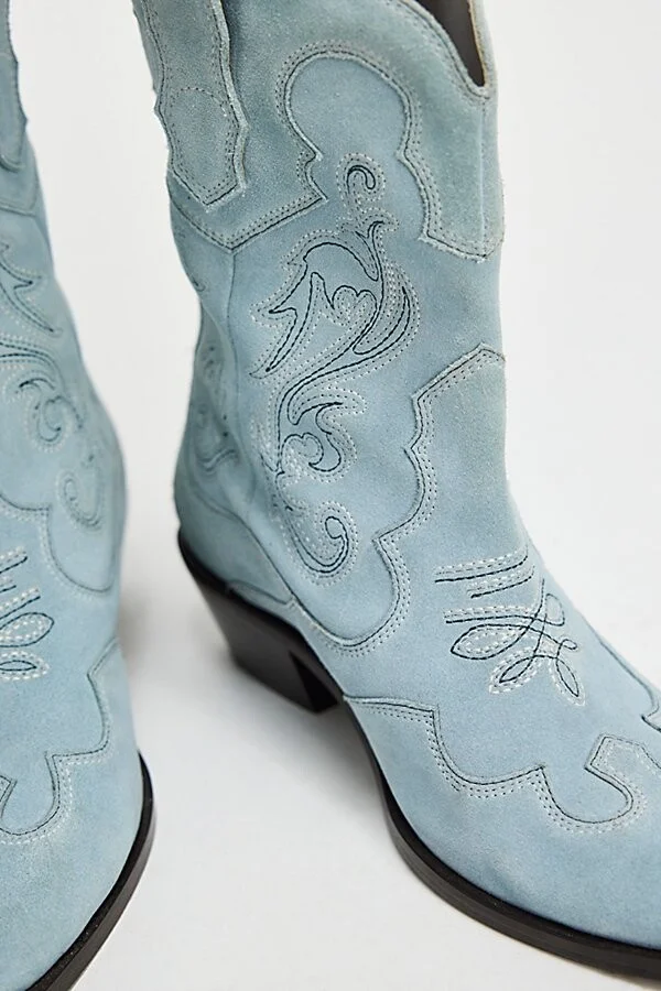 Spell Stolen Heart Boots - Image 3